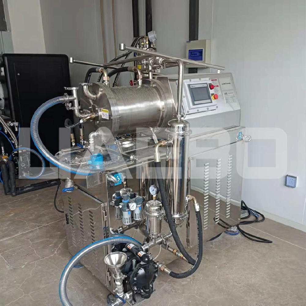 安徽某表面處理基地25L砂磨機(jī)調(diào)試成功