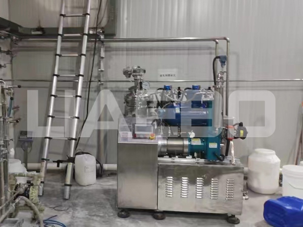 江蘇某新材料公司3L雙動(dòng)力砂磨機(jī)調(diào)試成功