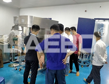 廣西某制藥集團80L行星攪拌機