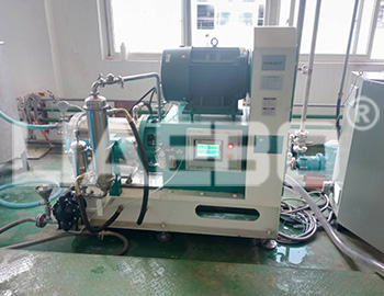 江蘇某企業(yè)農(nóng)藥除草劑研磨調(diào)試50L棒削式砂磨機(jī)