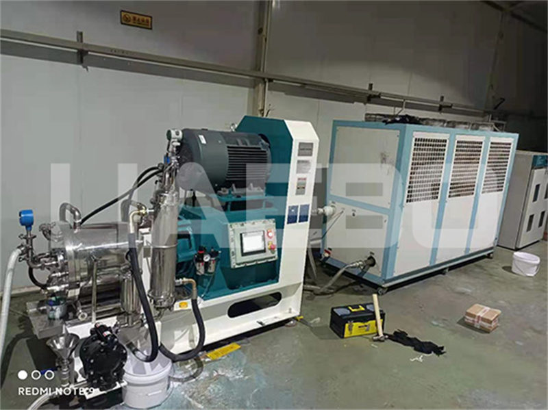 福建某材料企業(yè)氧化鋯粉研磨